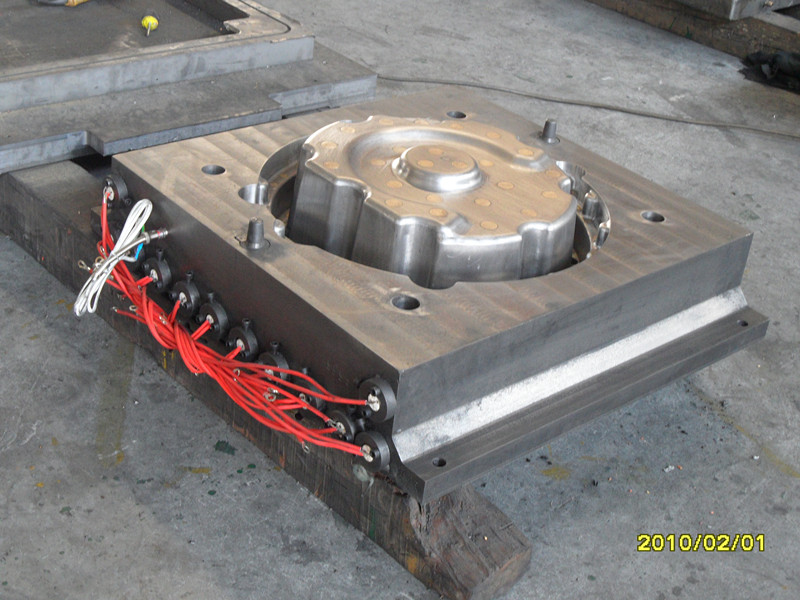The flywheel shell core box